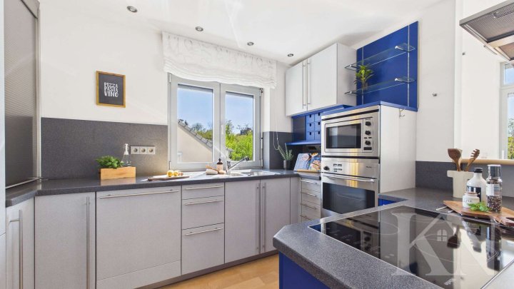 Exklusives Penthouse mit Galerie & Fernblick – Wohnen auf höchstem Niveau auf dem Triller!