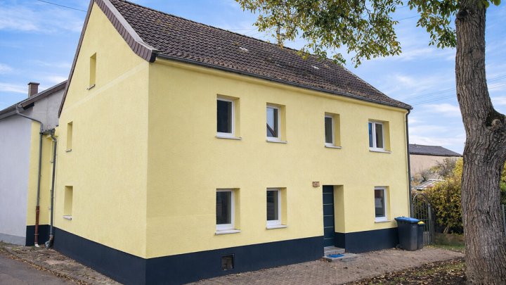 Bezugsfertiges Einfamilienhaus in guter Wohnlage