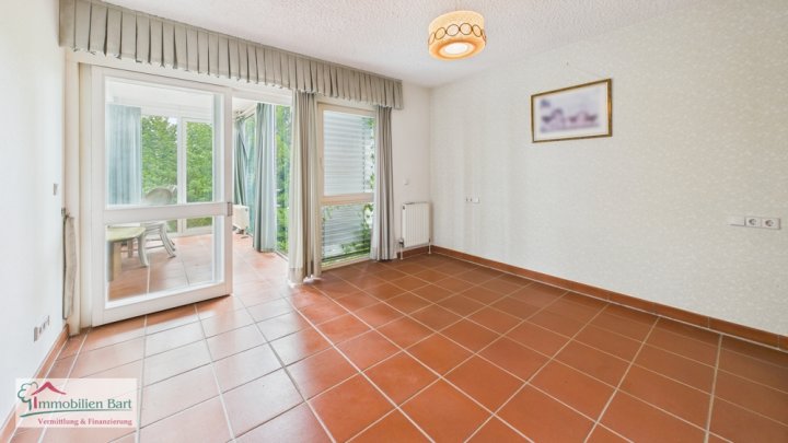 GEMEINDE LOSHEIM: GROßZÜGIGES GENERATIONSHAUS IN TOP LAGE