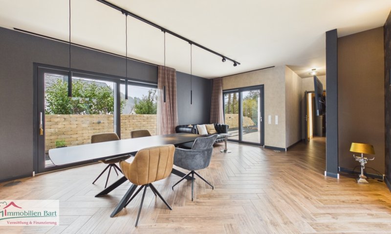 NEUWERTIGES, EXKLUSIVES WOHNHAUS IN TOP WOHNLAGE VON SERRIG (BEI SAARBURG)