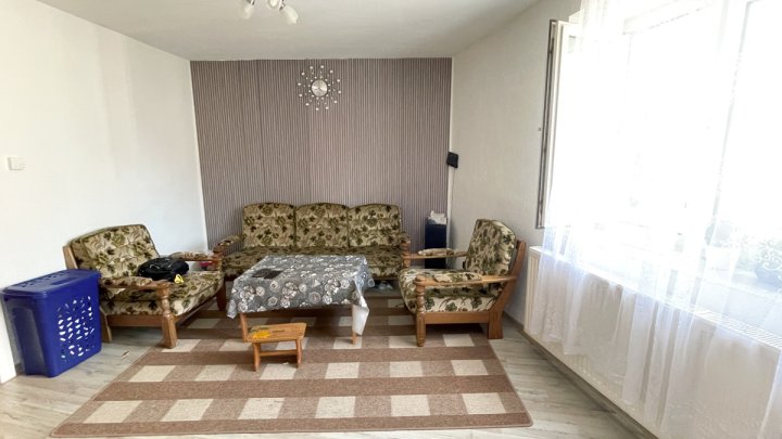 Wohnhaus mit zwei Wohneinheiten in zentraler Lage von Beckingen