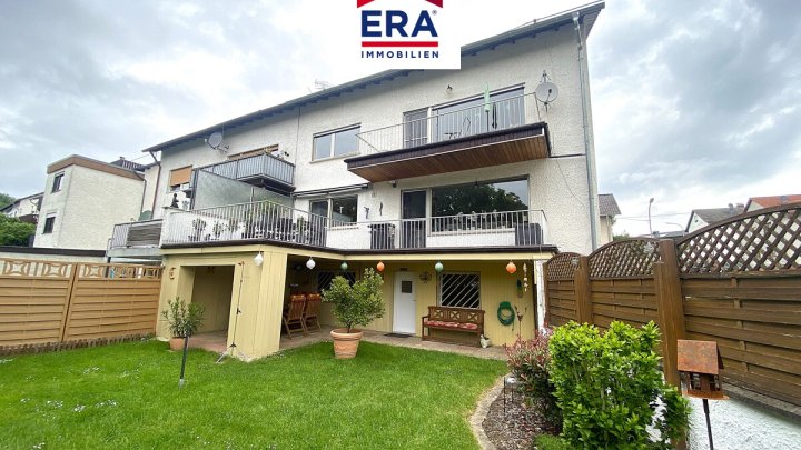 MEHRFAMILIENHAUS IN RUHIGER LAGE VON GROSSROSSELN/KARLSBRUNN