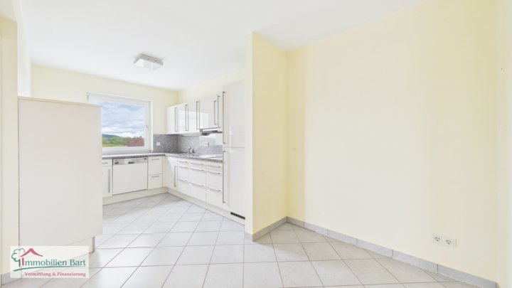 PERL / SENIORENGALERIE MOSELPARK:

117 m² - WOHNUNG MIT BALKON, AUFZUG, KELLER UND TG - STELLPLATZ