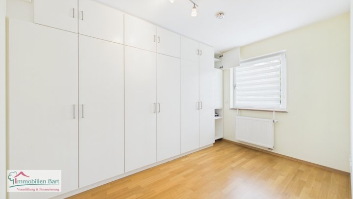 PERL / SENIORENGALERIE MOSELPARK:

117 m² - WOHNUNG MIT BALKON, AUFZUG, KELLER UND TG - STELLPLATZ