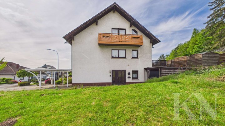 Gepflegtes Einfamilienhaus mit Ausbaupotenzial in gefragter Lage