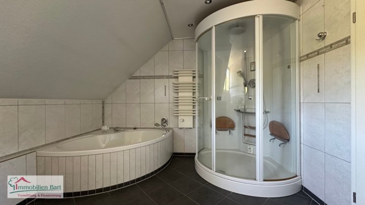 80 M² WOHNUNG MIT 2 KFZ-STELLPLÄTZEN UND GARTEN IN METTLACH-SAARHÖLZBACH!