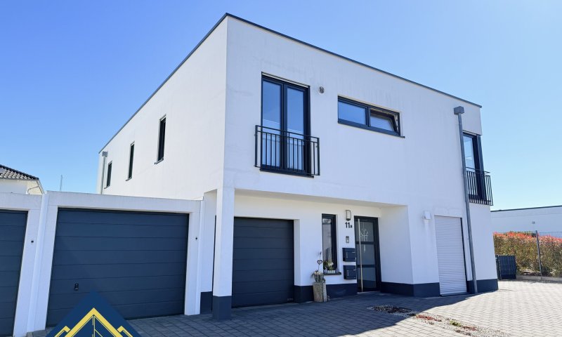 Attraktive Erdgeschosswohnung mit Top-Ausstattung, Garage und Garten in Schwalbach-Hülzweiler