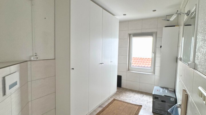 Gepflegtes 2-Familienhaus mit Garten und Terrassen, bereits Teileigentum gebildet