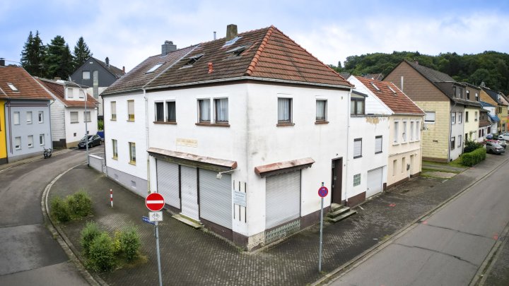 Kapital oder Eigennutzer Wohnung+Gewerbe mit Umbaupotenzial ohne Garten mit Terrasse