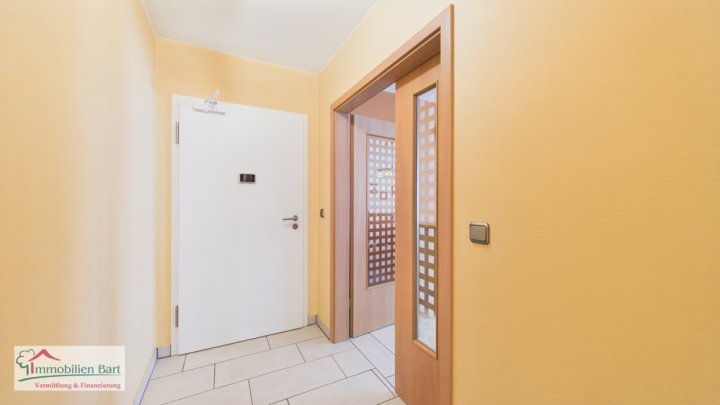 SOFORT VERFÜGBAR! HOCHWERTIGE 3 ZIMMER-WOHNUNG IN TOP-WOHNLAGE!