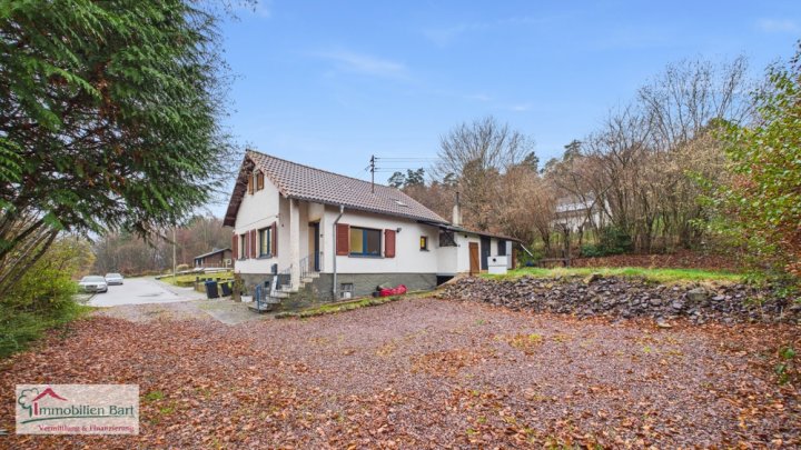SOFORT VERFÜGBAR: 67 M² WOHNHAUS AUF 14 AR GRUNDSTÜCK!