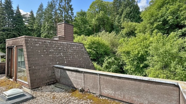 Einfamilienhaus mit ELW, tolles Grundstück mit Panoramablick über Saarbrücken