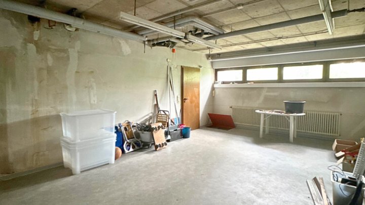 Einfamilienhaus mit ELW, tolles Grundstück mit Panoramablick über Saarbrücken
