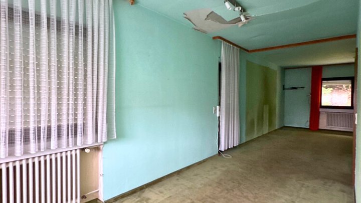 Einfamilienhaus mit ELW, tolles Grundstück mit Panoramablick über Saarbrücken