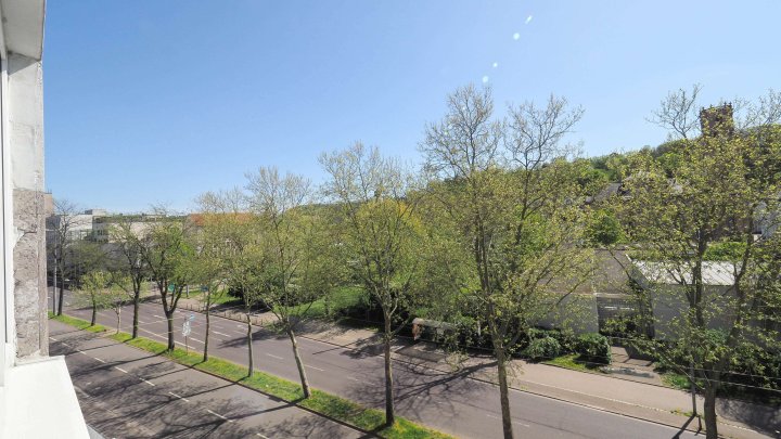 Schönes 2-Zimmer Apartment in Saarbrücken Innenstadt mit guter Belichtung/Einbauküche/Aufzug