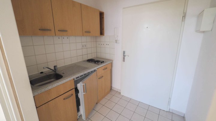 Schönes 2-Zimmer Apartment in Saarbrücken Innenstadt mit guter Belichtung/Einbauküche/Aufzug