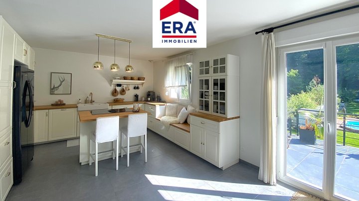 KEINE VERMITTLUNGSGEBÜHREN-EINFAMILIENHAUS MIT POOL IN FORBACH/FR, NÄHE SAARBRÜCKEN