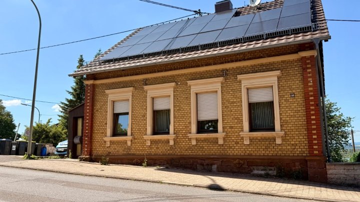Freistehendes Einfamilienhaus in Göttelborn auf ca. 130 m² mit Garten
