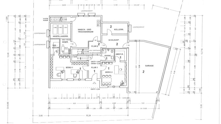 Exklusives u. großzügiges Anwesen mit Einliegerwohnung und luxuriösem Pool in Siersburg zu verkaufen