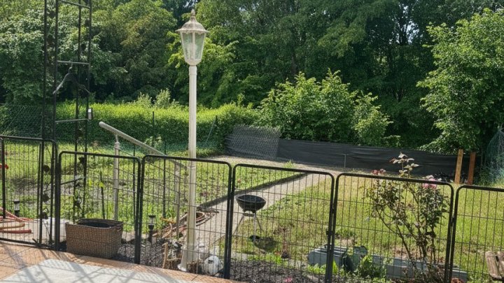  2-3 Familienhaus in Saarbrücken-Klarenthal - Ruhiges Wohnen auf großzügigem Grundstück