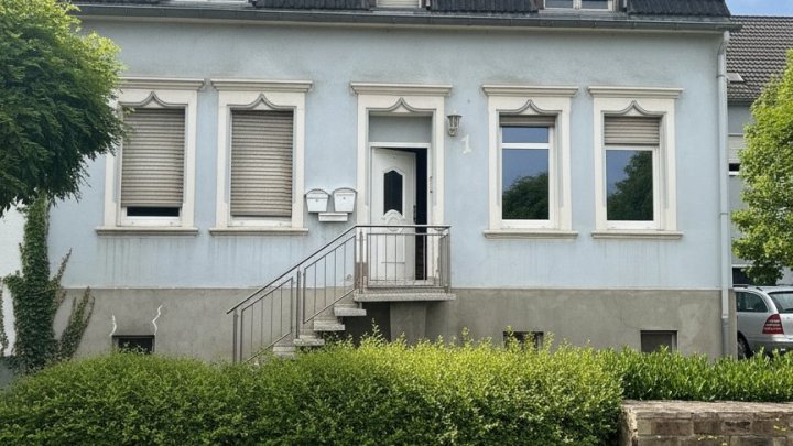 Charmantes Einfamilienhaus mit Potenzial - Renovierungsbedürftiges Zuhause in Völklingen-Wehrden