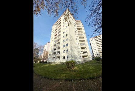 Straßenansicht