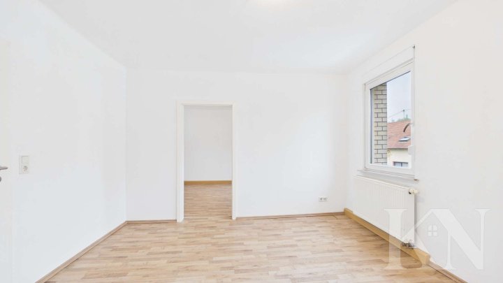 Gepflegte Doppelhaushälfte mit Garten & Ausbaupotenzial in Uchtelfangen