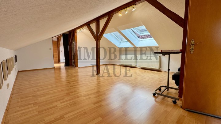 WOHNEN AUF EINER EBENE – WINKELBUNGALOW MIT GARTEN IN GUTER LAGE VON SPIESEN