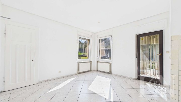 Altbauvilla mit Charme & Schieflage – 200 m² Wohnfläche auf 1.085 m² Grundstück