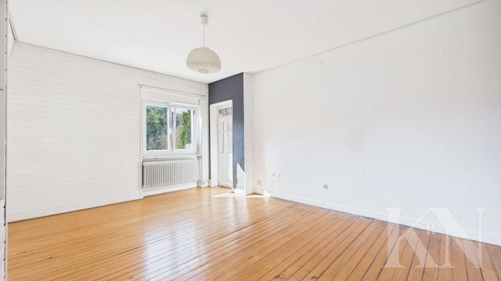 Altbauvilla mit Charme & Schieflage – 200 m² Wohnfläche auf 1.085 m² Grundstück