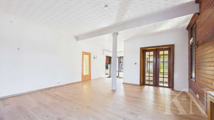 Altbauvilla mit Charme & Schieflage – 200 m² Wohnfläche auf 1.085 m² Grundstück
