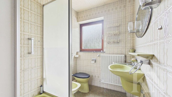 Einfamilienhaus mit großem Grundstück und vielseitigem Potenzial