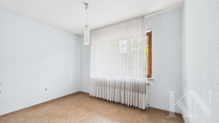 Einfamilienhaus mit großem Grundstück und vielseitigem Potenzial