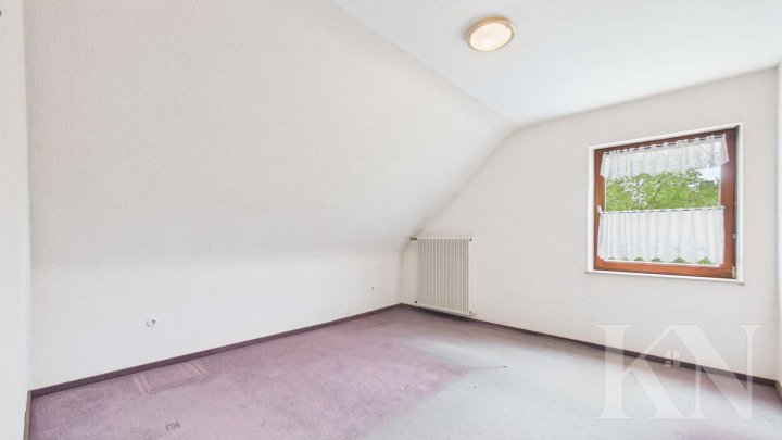 Einfamilienhaus mit großem Grundstück und vielseitigem Potenzial