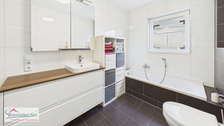 SOFORT VERFÜGBAR: MODERNE, HELLE WOHNUNG IN TOP LAGE VON PERL