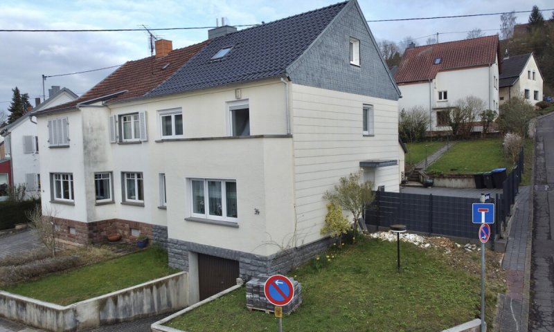 Gepflegtes Einfamilienhaus mit Garten & Garage in Merzig