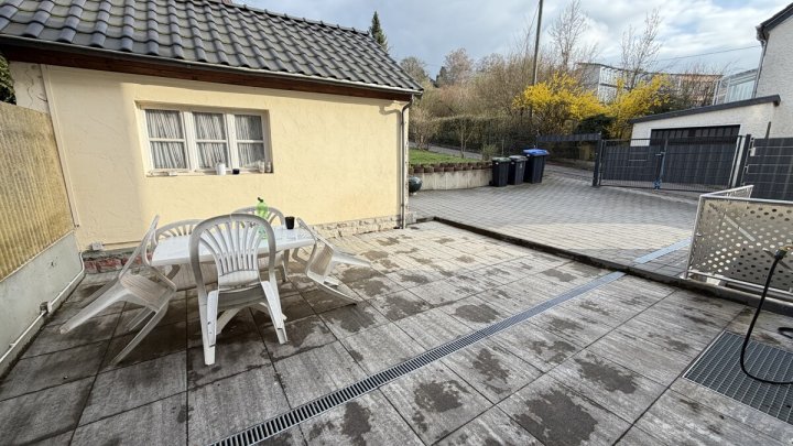 Gepflegtes Einfamilienhaus mit Garten & Garage in Merzig