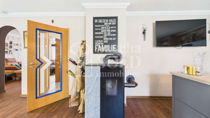 Freistehendes Einfamilienhaus mit Pool, Sauna und PV-Anlage - Viel Platz & Komfort in ruhiger Lage