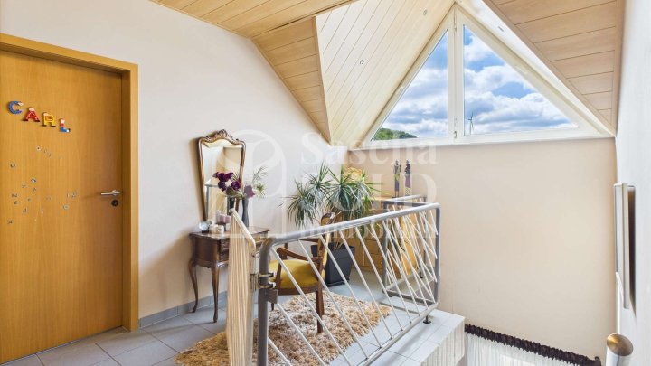 Freistehendes Einfamilienhaus mit Pool, Sauna und PV-Anlage - Viel Platz & Komfort in ruhiger Lage