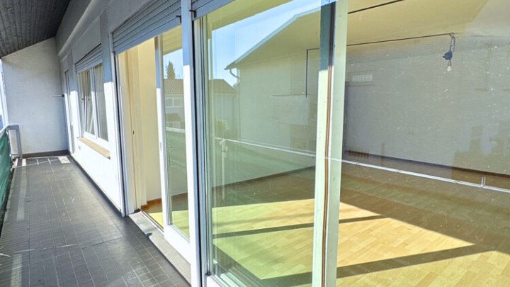 Großzügige 4 ZKB Wohnung mit Balkonn & Stellplatz in Dudweiler-Süd