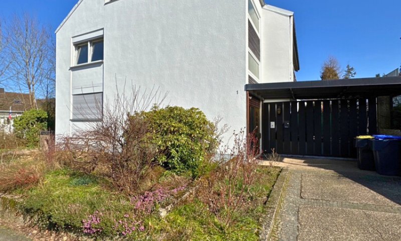 Großzügige 4 ZKB Wohnung mit Balkonn & Stellplatz in Dudweiler-Süd