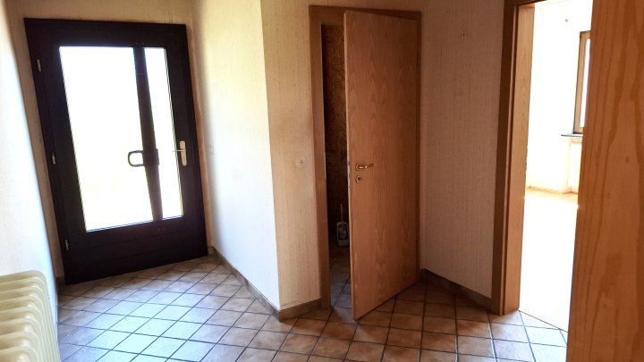 Familienfreundlicher Bungalow mit großzügigem Garten und Teich in Merzig-Schwemlingen
