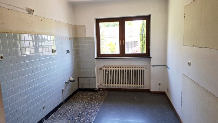 Familienfreundlicher Bungalow mit großzügigem Garten und Teich in Merzig-Schwemlingen