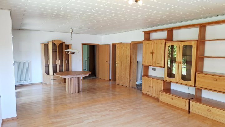 Familienfreundlicher Bungalow mit großzügigem Garten und Teich in Merzig-Schwemlingen