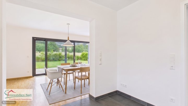 MODERNE, SEHR GEPFLEGTE 103 M² ERDGESCHOSSWOHNUNG IN TOP LAGE VON MERZIG-FITTEN!