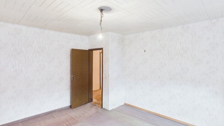 Sanierungsbedürftiges  Schmuckstück in 1A Lage im Herzen vom Saarland zu verkaufen