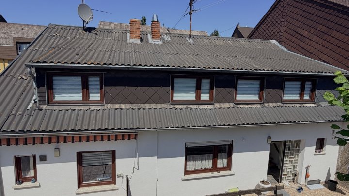 Ein-Zweifamilienhaus in zentraler Lage  mit Gartenweitblick nach Püttlingen
