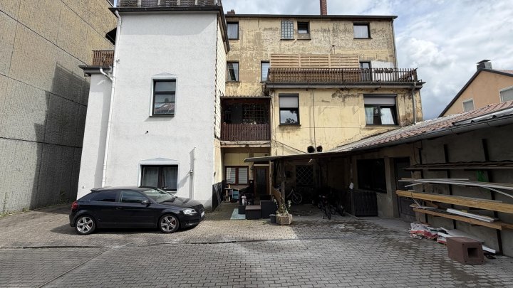 Interessantes Mehrfamilienhaus mit 5 Wohneinheiten und Entwicklungspotenzial in Sulzbach