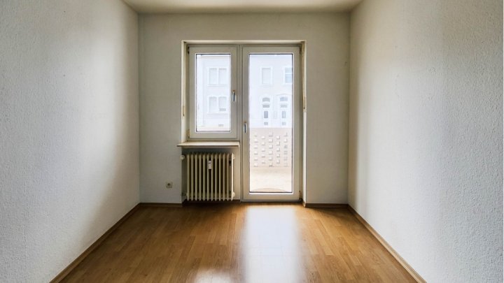 Perfekt aufgeteilt: Charmante Hochparterre-Wohnung mit 2 Balkonen & Einbauküche in Konz-Karthaus