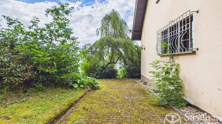 Wohnen mit Weitblick – Großzügiges Anwesen auf weitläufigem Grundstück in Elversberg